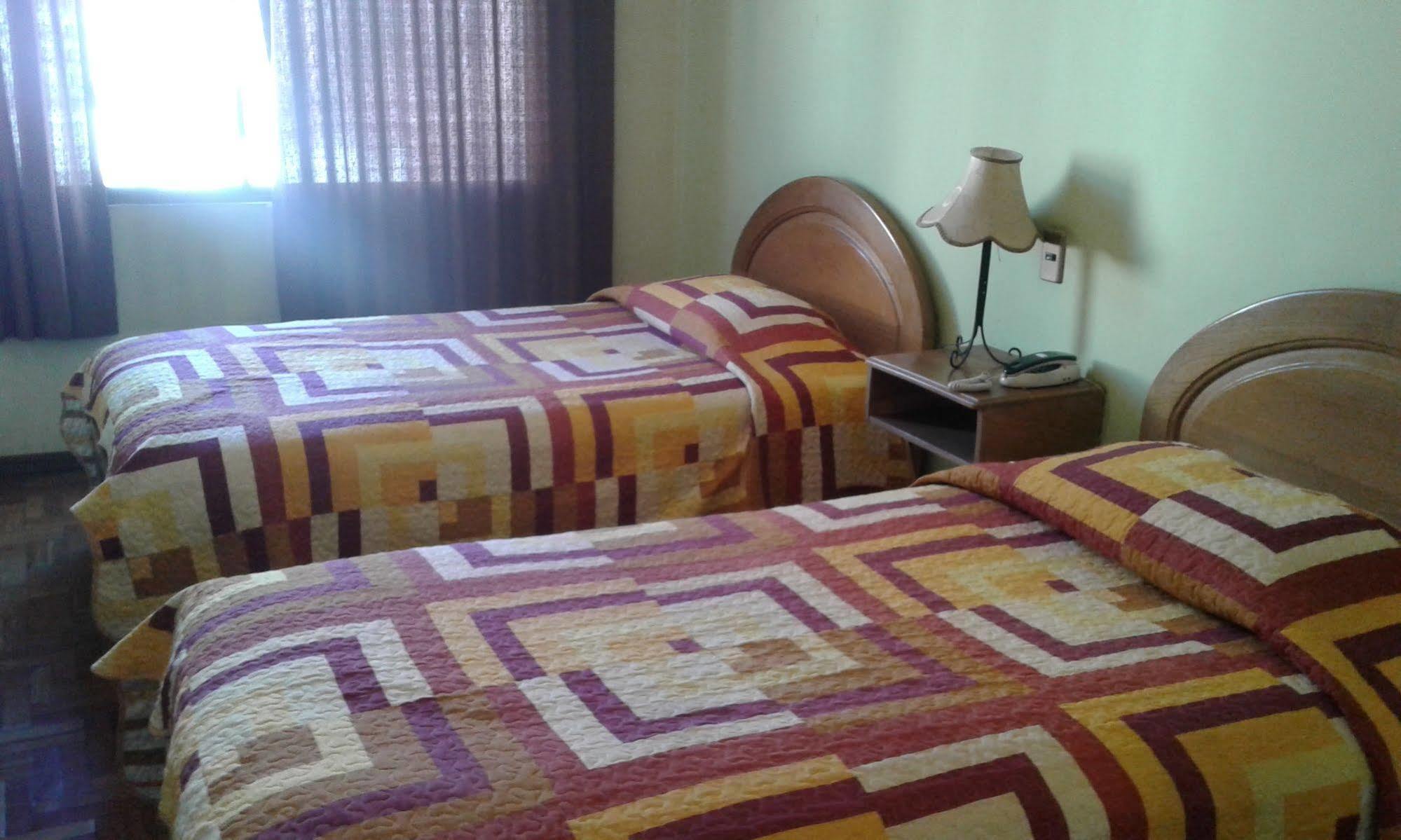 Hostel Porvenir ลาปาซ ภายนอก รูปภาพ