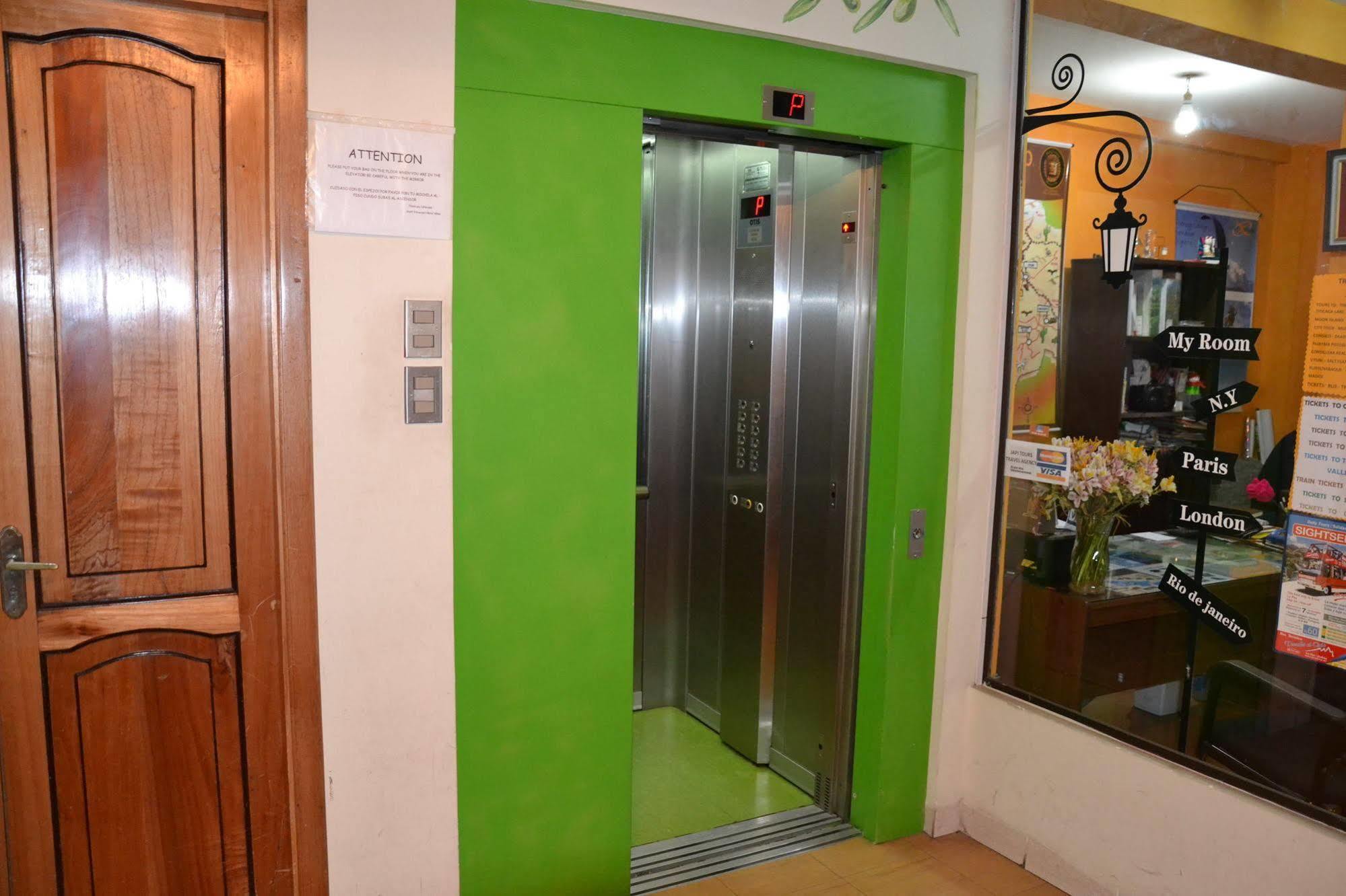 Hostel Porvenir ลาปาซ ภายนอก รูปภาพ